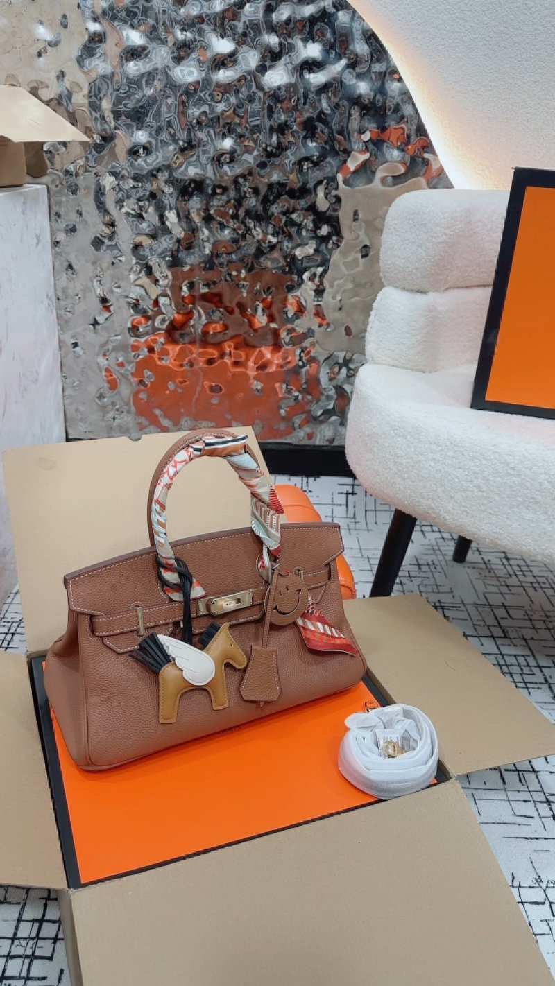 Hermès Birkin 30 Taurillon Clemence Caramel with Twilly