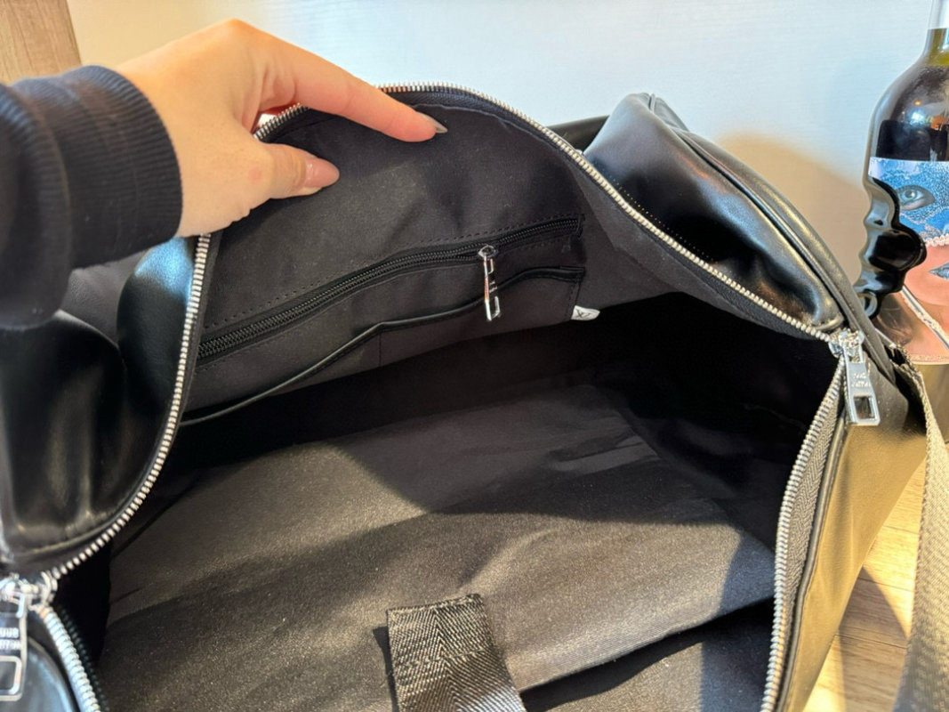 Louis Vuitton Keepall 25 Black Travel Bag view