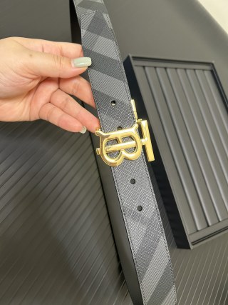 Burberry London Check Belt Gold Buckle Gray view 4