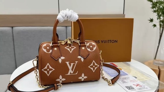 Louis Vuitton Speedy Monogram Canvas Handbag Caramel Brown video
