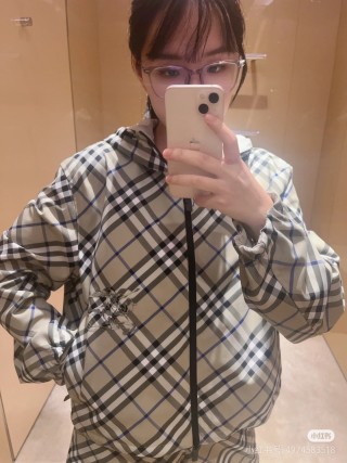 Burberry Check Puffer Jacket Cream & Navy view 1