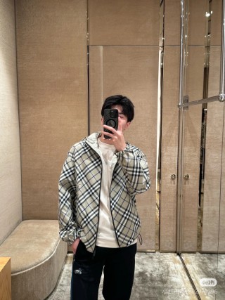 Burberry Check Puffer Jacket Cream & Navy view 6