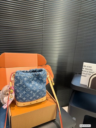 Louis Vuitton Denim Bucket Bag Blue Monogram view 6
