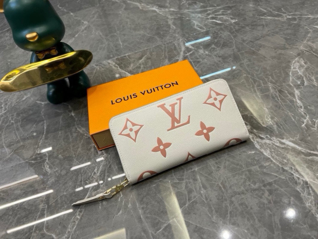 Louis Vuitton Zippy Wallet Monogram Unplant Cream