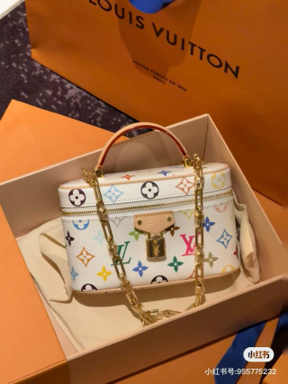 Louis Vuitton Monogram Canvas Pochette Metis Cream Multi view 9
