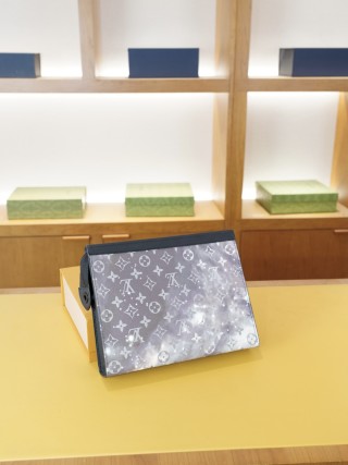 Louis Vuitton Monogram Canvas Clutch Bag - Grey view 6