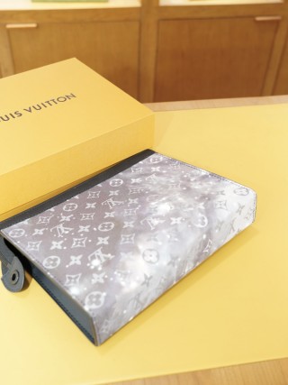 Louis Vuitton Monogram Canvas Clutch Bag - Grey view 8
