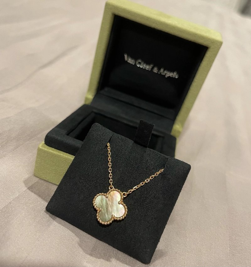 Van Cleef & Arpels Four-Leaf Clover Mother-of-Pearl Rose Gold Necklace view