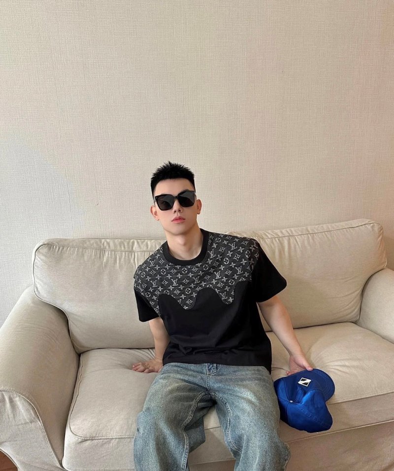 Louis Vuitton Monogram Black Short-Sleeve T-Shirt