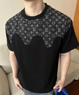Louis Vuitton Monogram Black Short-Sleeve T-Shirt view 6