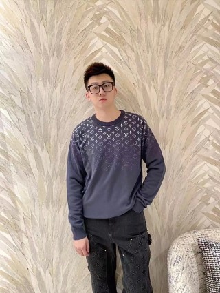 Louis Vuitton Monogram Knit Sweater Grey view 2