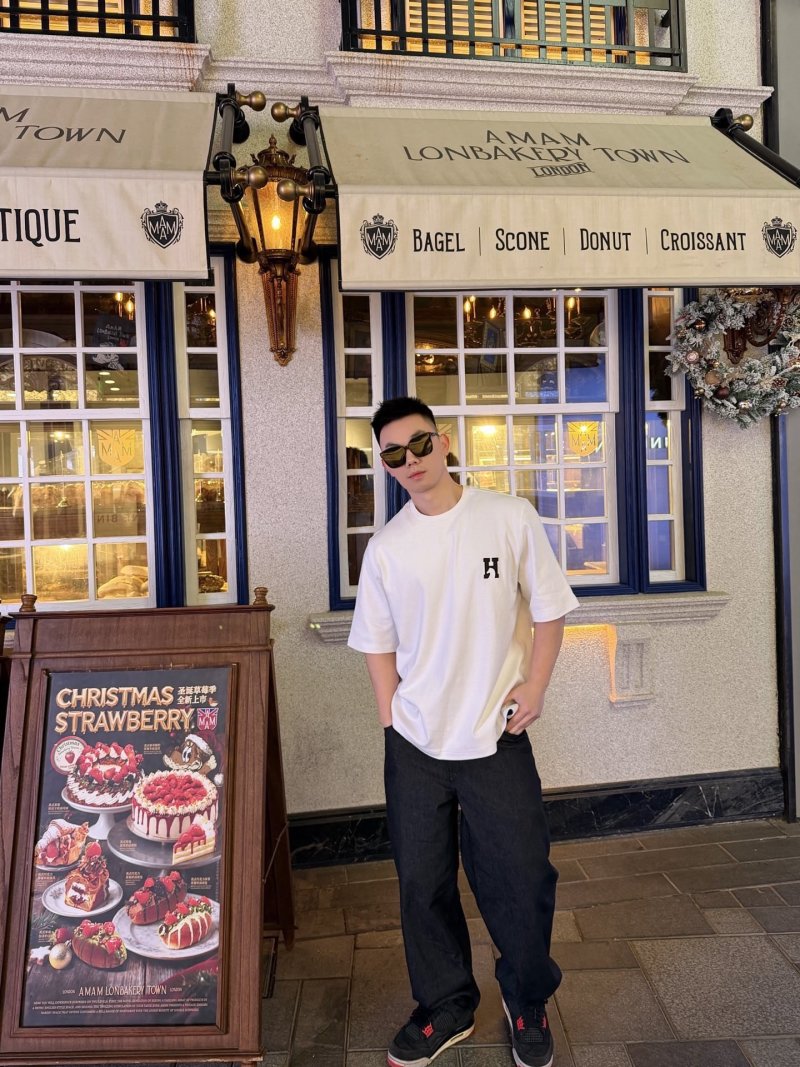 White Crew Neck Short Sleeve T-Shirt with Small Chest Logo