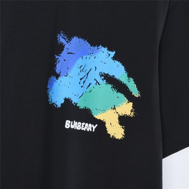Burberry Colorblock Horse Print Black T-Shirt view