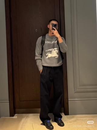 Burberry Grey Graphic Horse Crewneck Sweater view 3