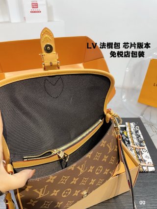 Louis Vuitton Monogram Baguette Shoulder Bag Tan view 9