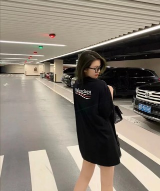 Balenciaga Black Logo T-Shirt with Red Stripe view 8