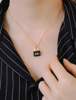 Hermès H Pendant Square Black Enamel Rose Gold Necklace view 2