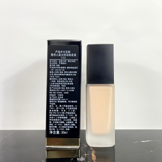Chanel Ultra Le Teint Flawless Finish Foundation B10 30ml view 3