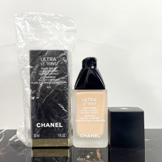 Chanel Ultra Le Teint Flawless Finish Foundation B10 30ml view 4