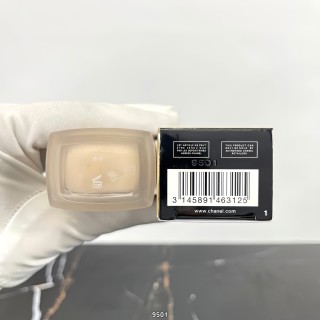 Chanel Ultra Le Teint Flawless Finish Foundation B10 30ml view 6