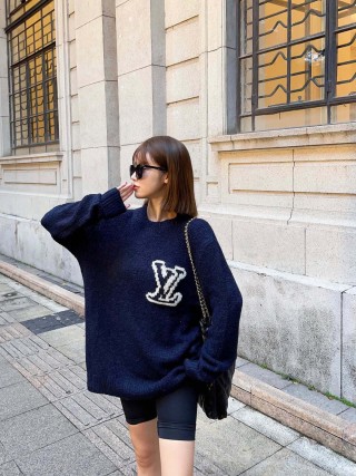 Louis Vuitton LV Logo Navy Knit Sweater view 3
