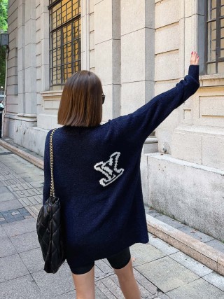 Louis Vuitton LV Logo Navy Knit Sweater view 6