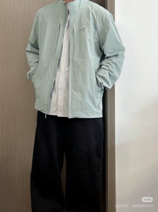Arc'teryx Lightweight Shell Jacket Sage Green view 2