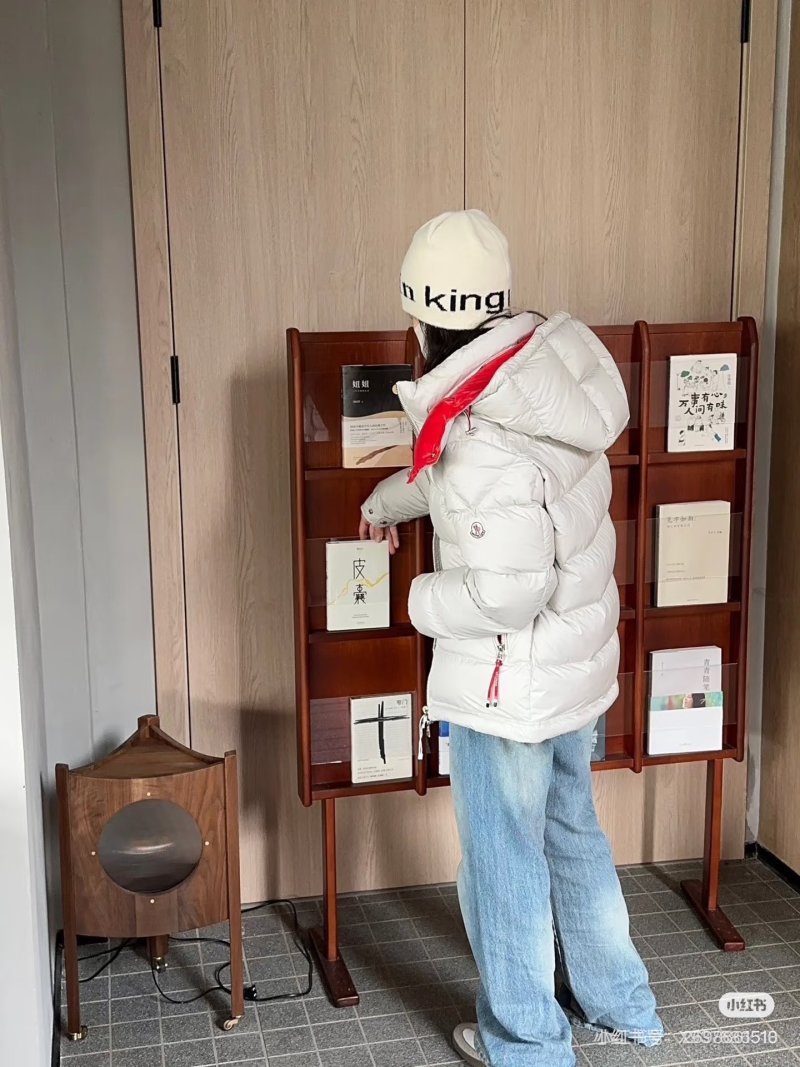 Moncler Colorblock Puffer Down Jacket Red White view