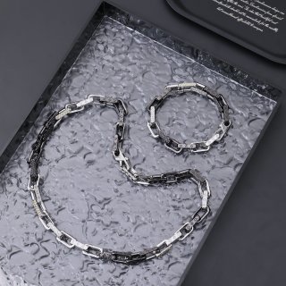 Louis Vuitton Monogram Chain Bracelet Silver & Black view 9
