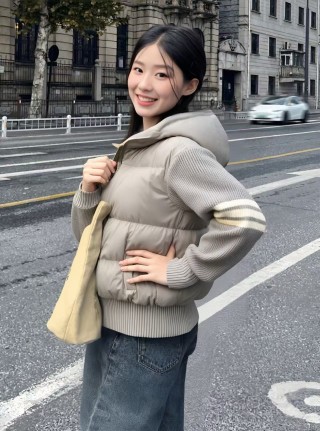 Grey Puffer Down Jacket with Ribbed Sleeves view 2