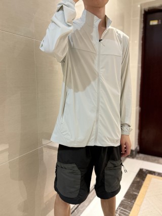 White Lightweight Zip Sunscreen Jacket view 1
