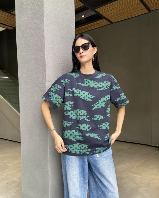 Mint Crocodile Print Short Sleeve T-Shirt Black view 2
