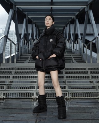 Moncler Black Quilted Down Jacket view 9