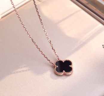Van Cleef & Arpels 18K Rose Gold Four-Leaf Clover Red Carnelian Necklace view 7