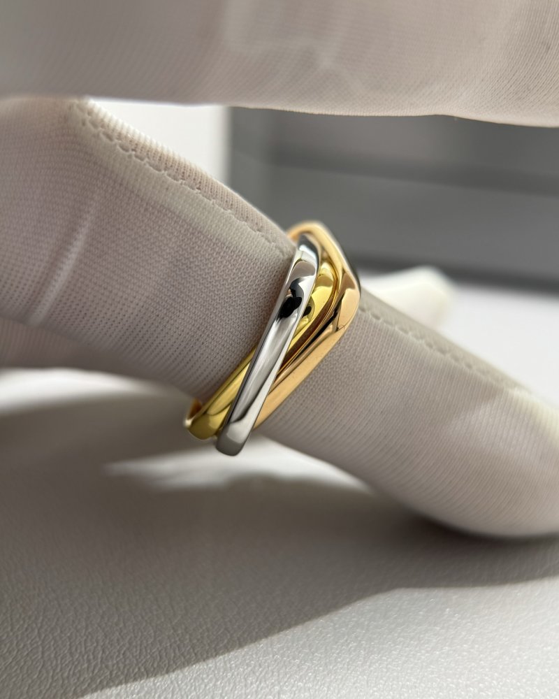Trinity Pillow-Cushion Three-Band Gold Ring view