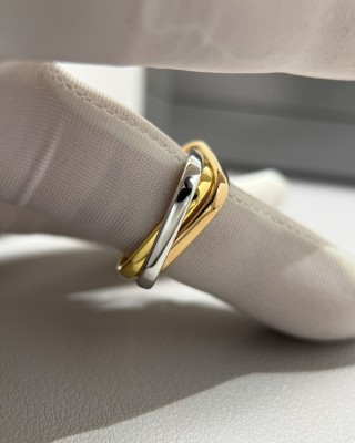 Trinity Pillow-Cushion Three-Band Gold Ring view 7