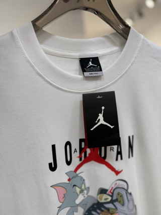 Jordan Tom & Jerry Graphic Print T-Shirt White view 5