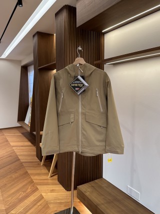 Stone Island GORE-TEX Tactical Jacket Taupe Brown view 1