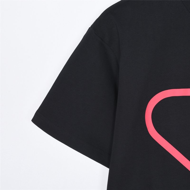 Prada Black Heart Logo T-Shirt Red Print view