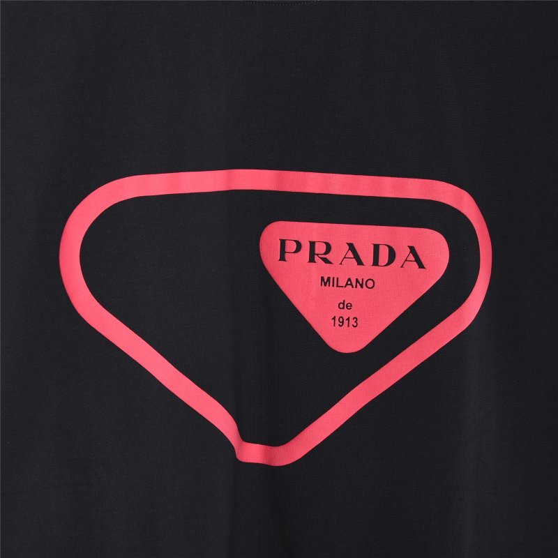 Prada Black Heart Logo T-Shirt Red Print view