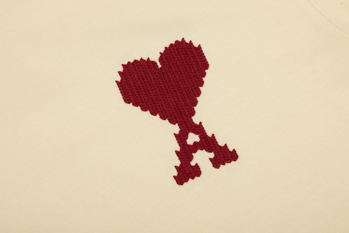 Ami Heart Logo Cream T-Shirt view