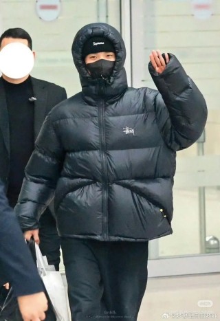 The North Face Black Puffer Down Jacket view 3