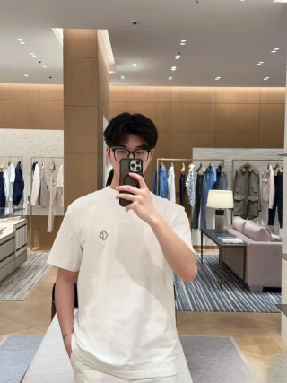White Diamond Logo Short Sleeve T-Shirt view 2