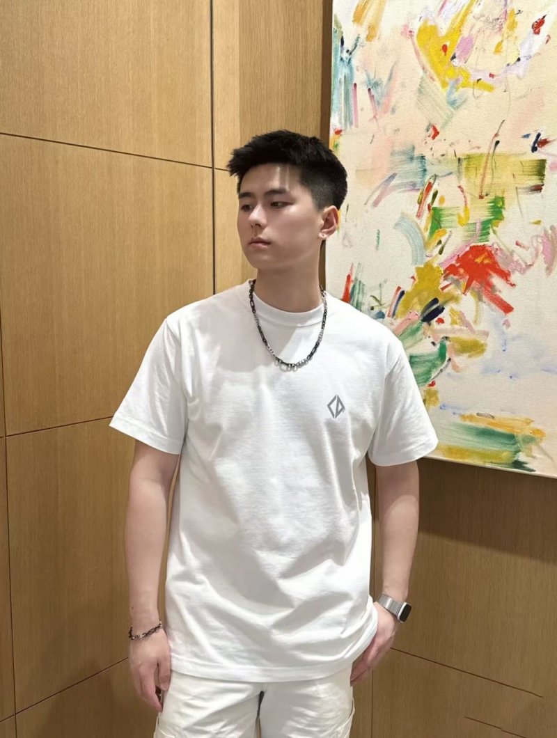 White Diamond Logo Short Sleeve T-Shirt view