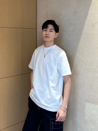 White Diamond Logo Short Sleeve T-Shirt view 4