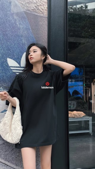 Lululemon 1998 Logo Black T-Shirt view 2