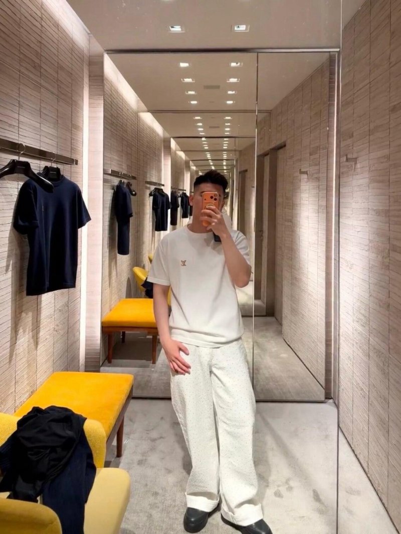 Louis Vuitton White Crew Neck T-Shirt with Gold LV Logo view