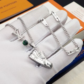Louis Vuitton LV Trainer Strass Silver Necklace view 8