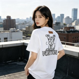 Louis Vuitton LV Logo White T-Shirt view 6