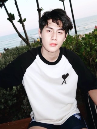 Black & White Raglan Heart Logo T-Shirt view 3